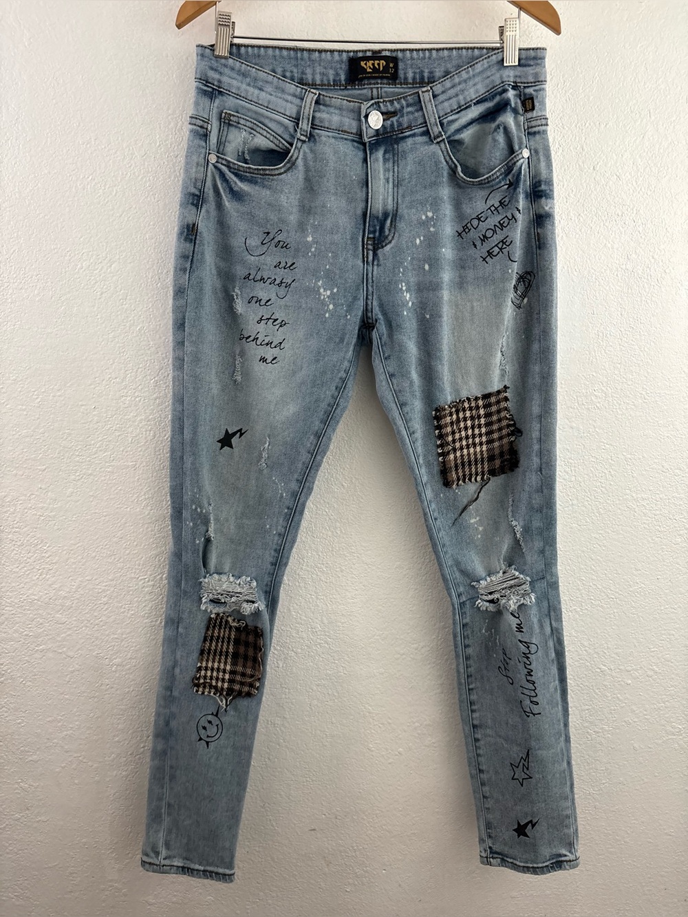 Kleep  Printed Hand Art jeans handwritten graffiti plaid patches  rippe size 32W